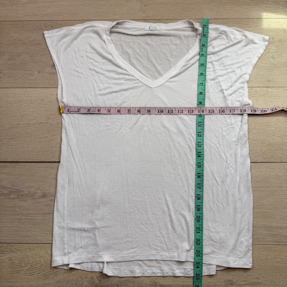 LNA Women's White V-Neck Top - Picture 2 of 5